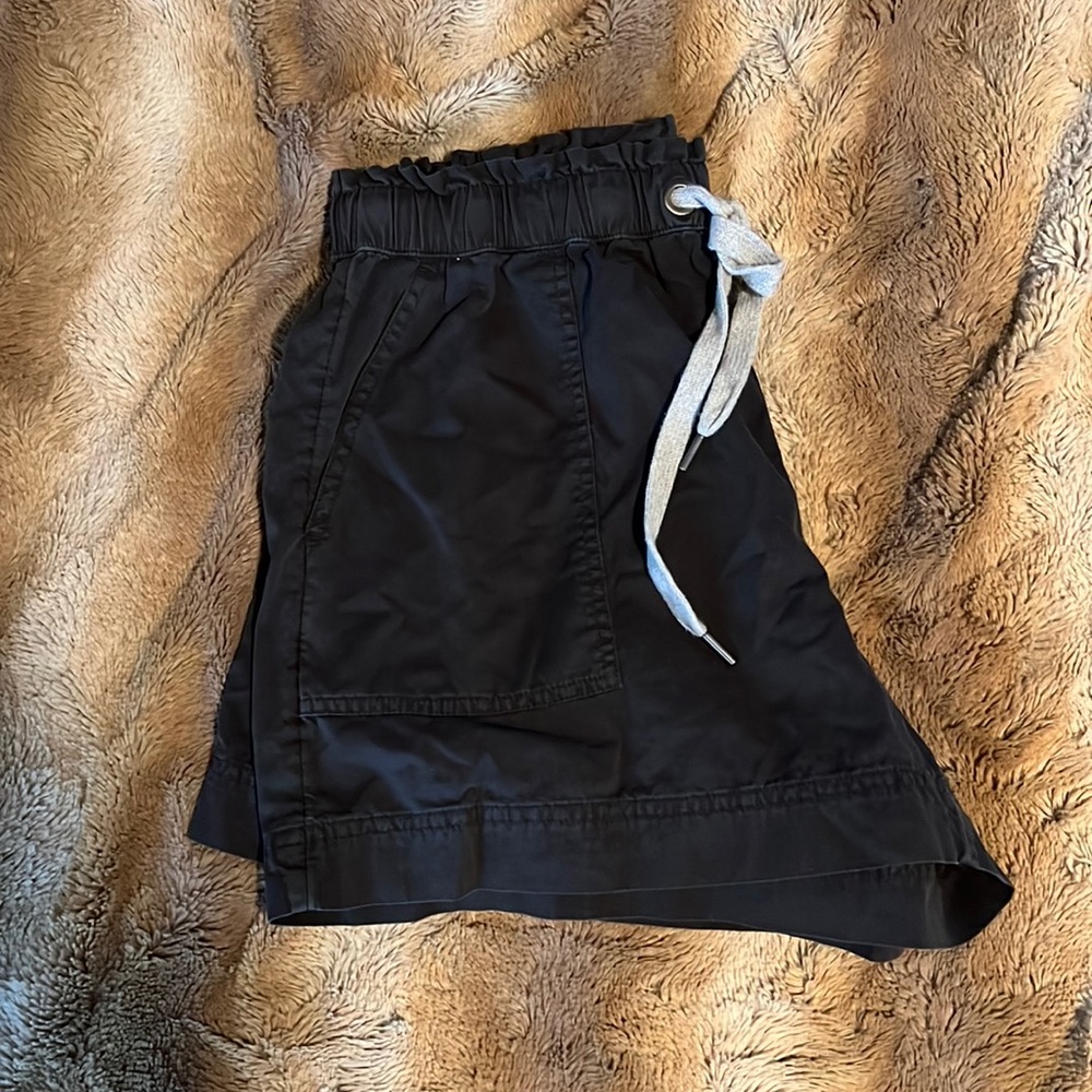 High waisted casual shorts